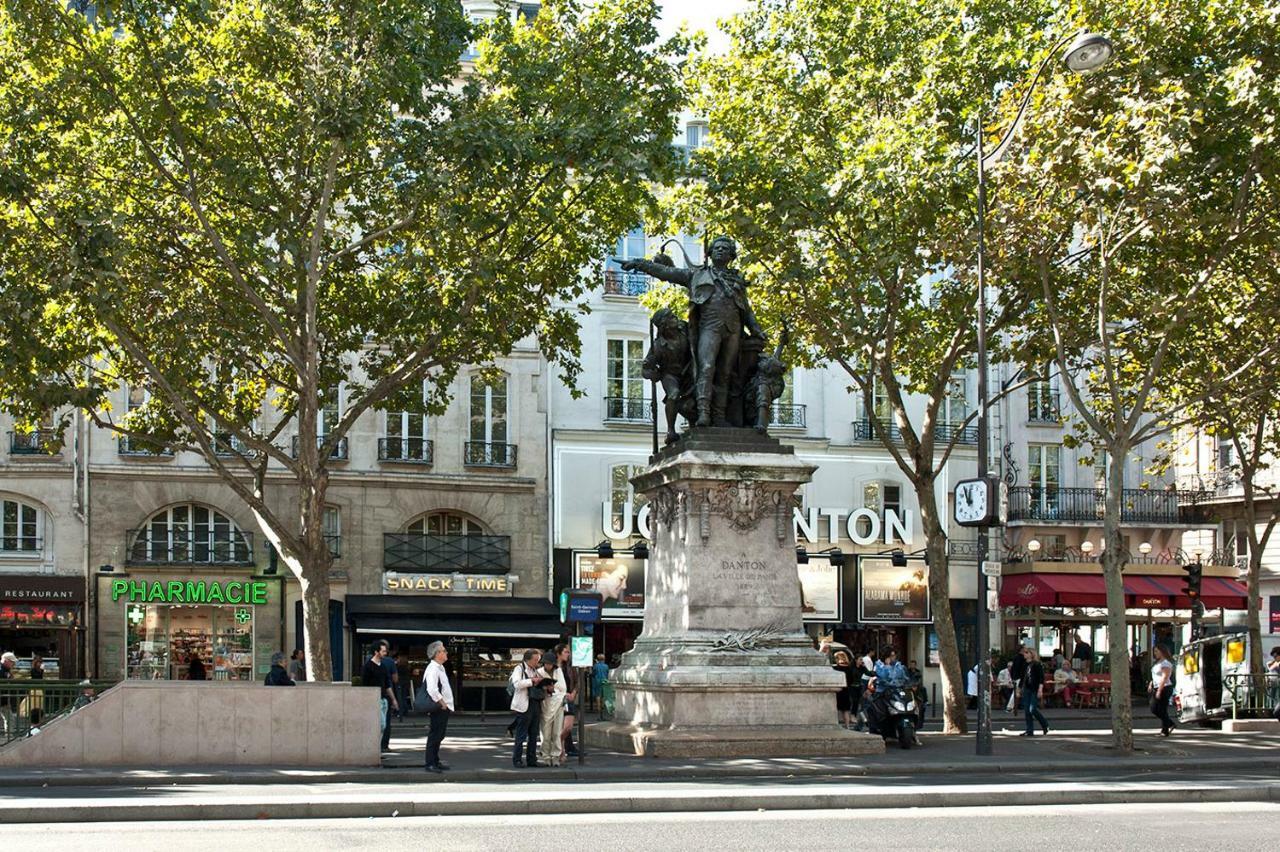 Paris 5E Entre Notre Dame & Pantheonアパートメント エクステリア 写真